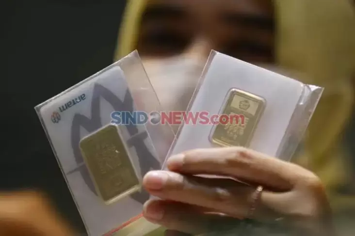 Harga Emas Turun Rapat dalam area Awal Pekan, 1 Gram Dijual Rp1.127.000